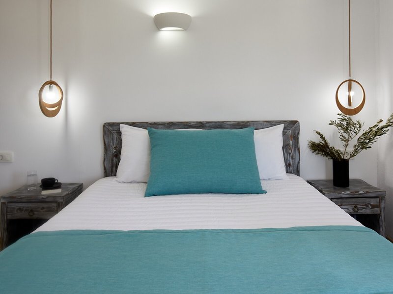 Symmetry Suites 26