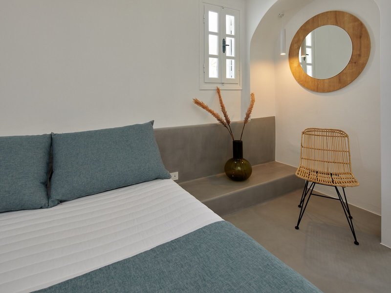Symmetry Suites 35