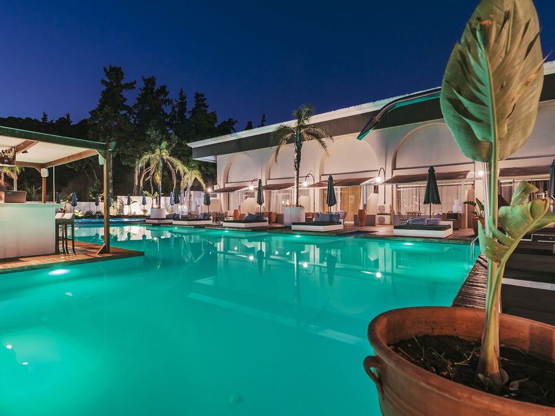 Bamboo Suites 11
