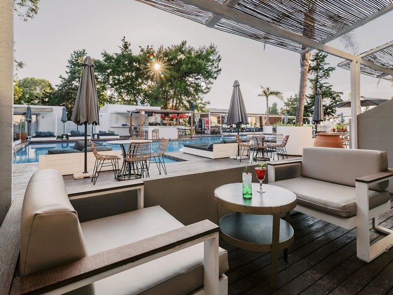 Bamboo Suites 23