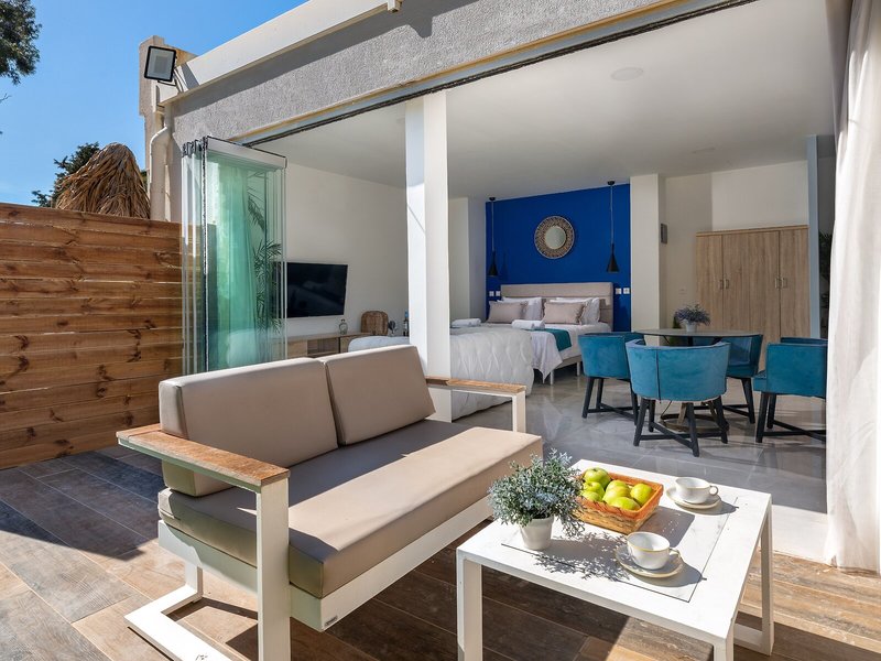 Bamboo Suites 27