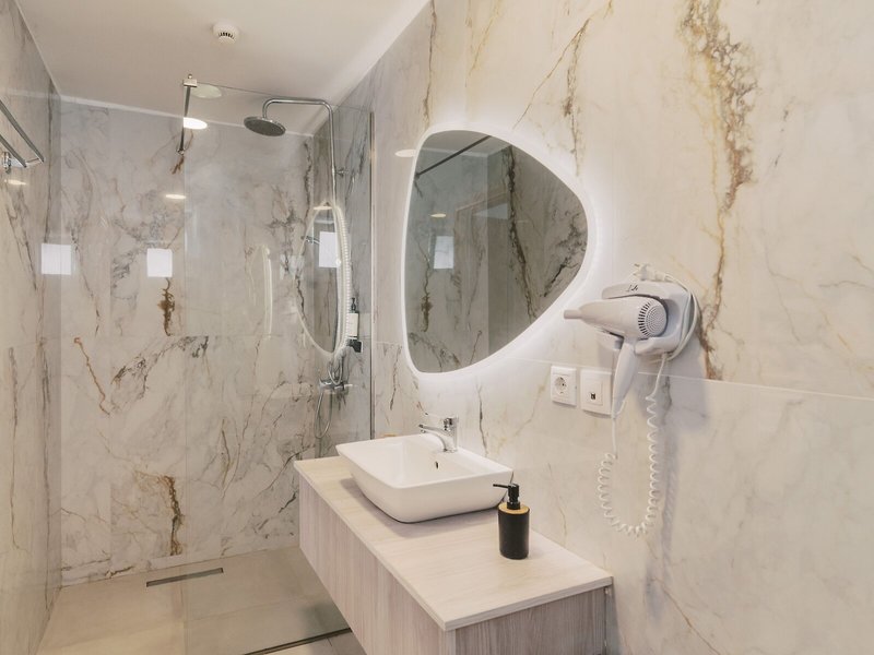 Bamboo Suites 41