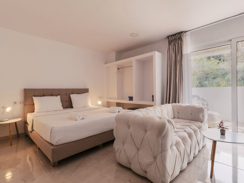 Bamboo Suites 49