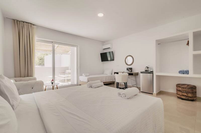 Bamboo Suites 6