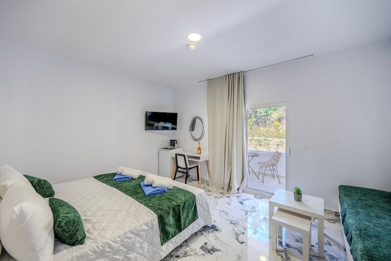 Bamboo Suites 9
