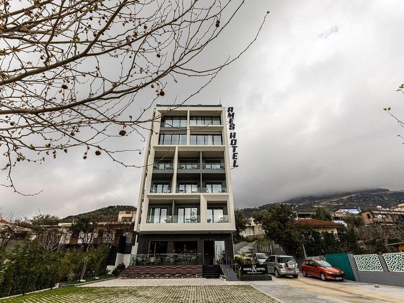 Ames Hotel & Spa 1