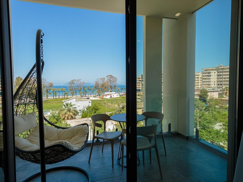 Ames Hotel & Spa 6