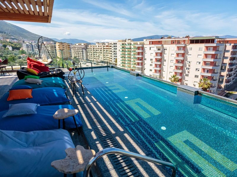 Ames Hotel & Spa 12