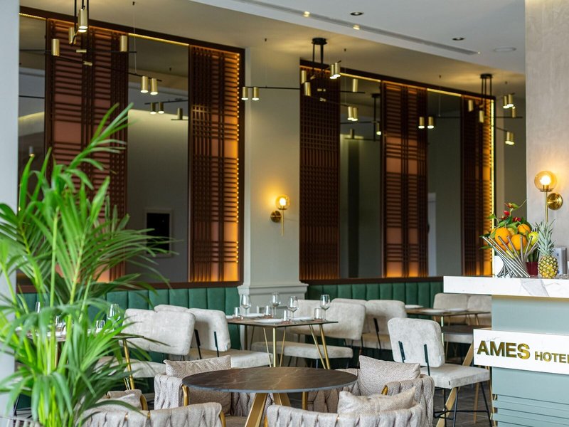 Ames Hotel & Spa 20