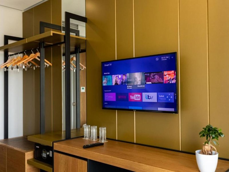 Ames Hotel & Spa 31