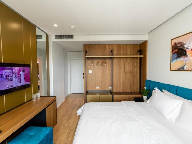 Ames Hotel & Spa 34