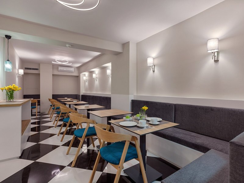 Classic Hotel by Athens Prime Hotels 8