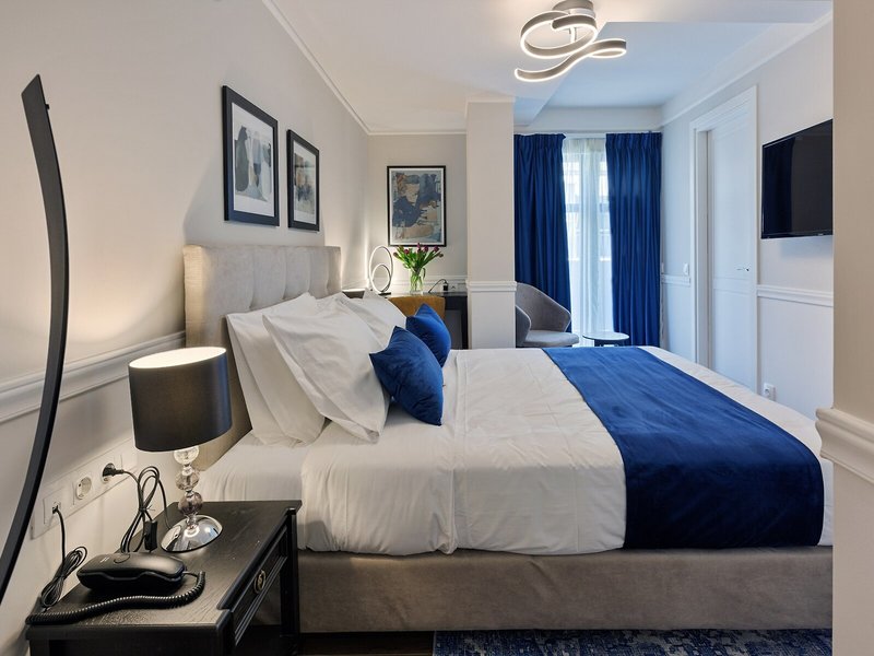 Classic Hotel by Athens Prime Hotels 10
