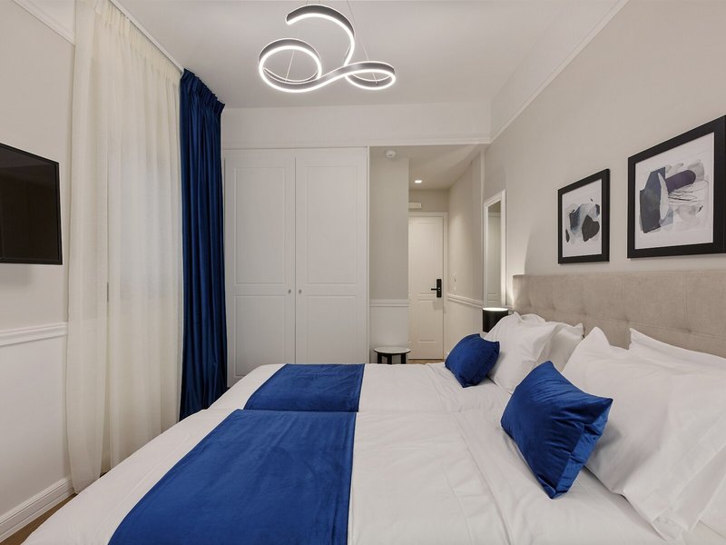 Classic Hotel by Athens Prime Hotels 12