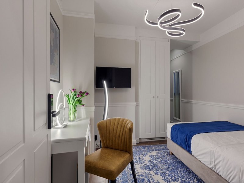 Classic Hotel by Athens Prime Hotels 17