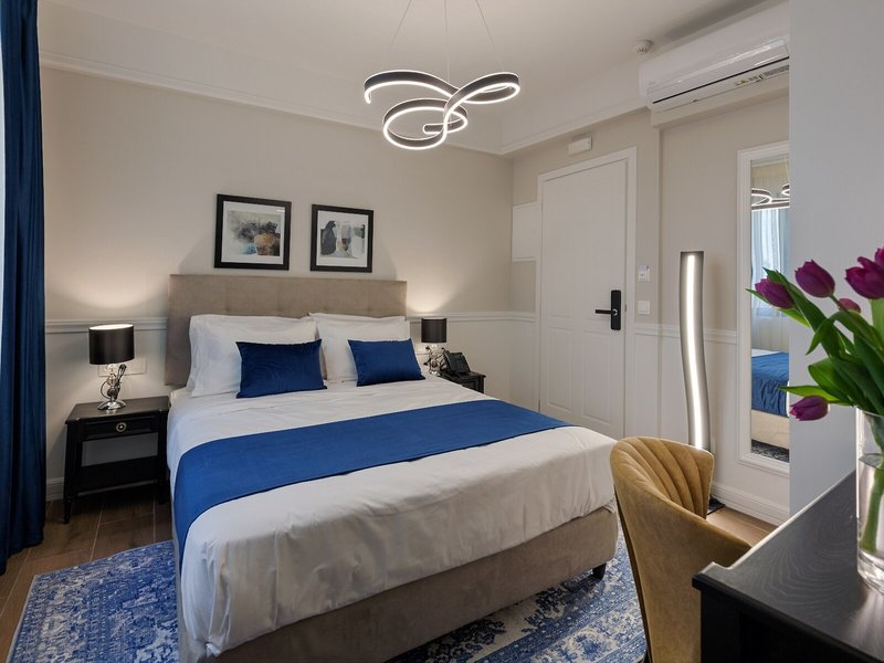 Classic Hotel by Athens Prime Hotels 26