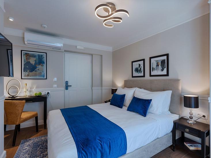 Classic Hotel by Athens Prime Hotels 4