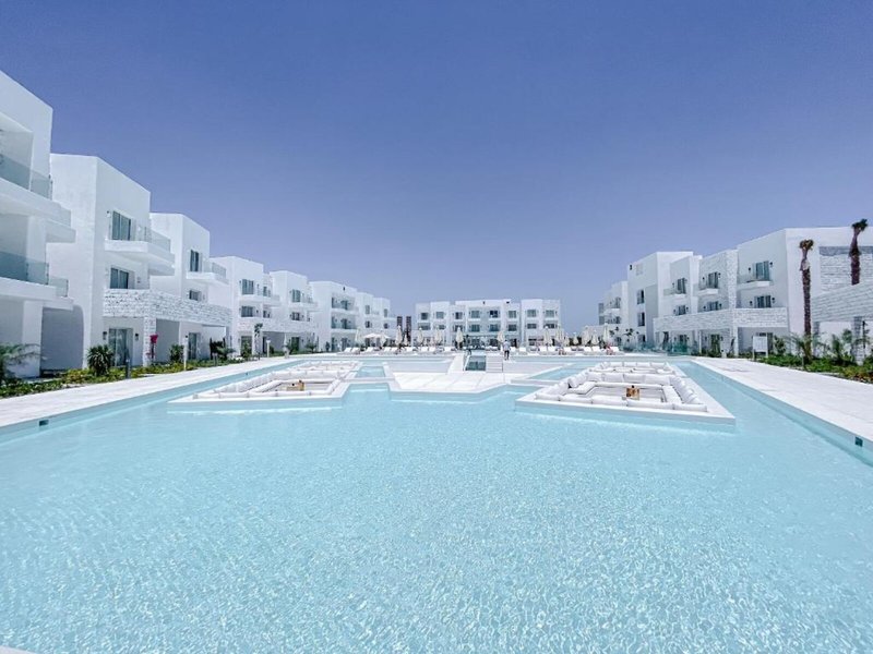 Tanoak Hotel 1
