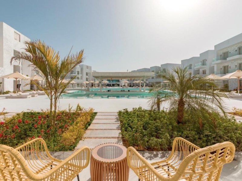Tanoak Hotel 2