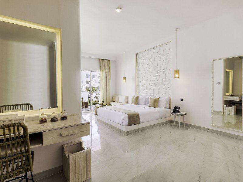 Tanoak Hotel 19