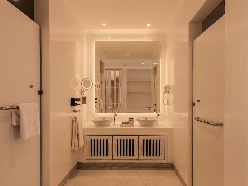 Tanoak Hotel 30