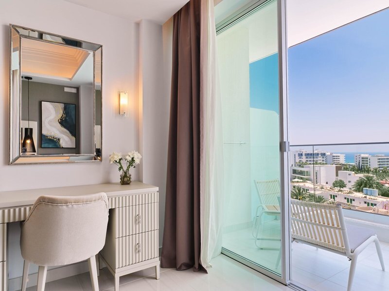 Amanti Hotel, MadeForTwo 27