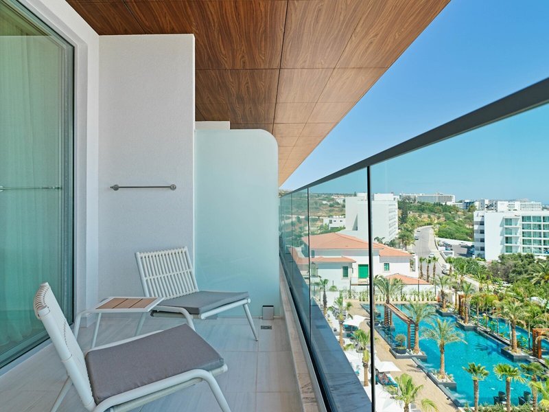 Amanti Hotel, MadeForTwo 46