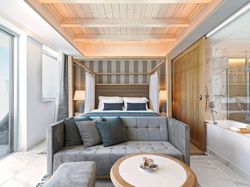 Amanti Hotel, MadeForTwo 50
