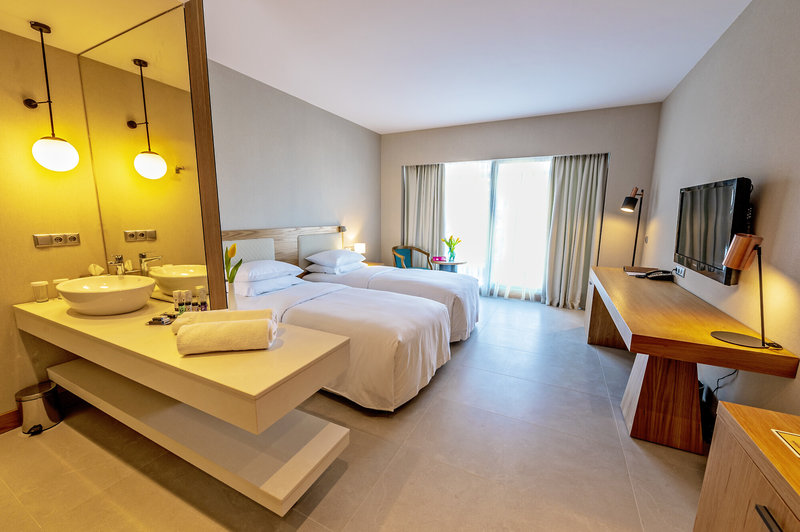 Poseidon Beach Resort 6