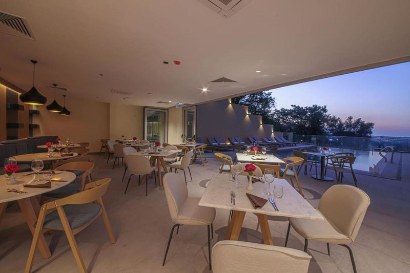 Poseidon Beach Resort 3