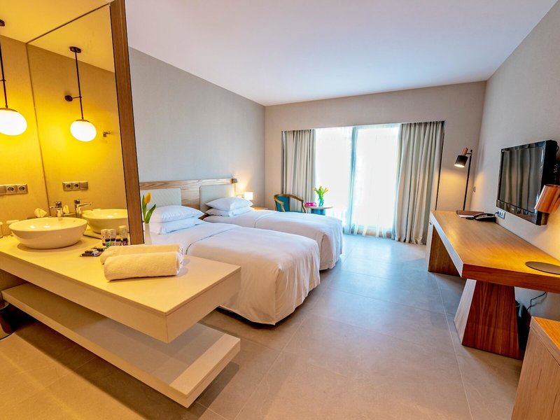Poseidon Beach Resort 14