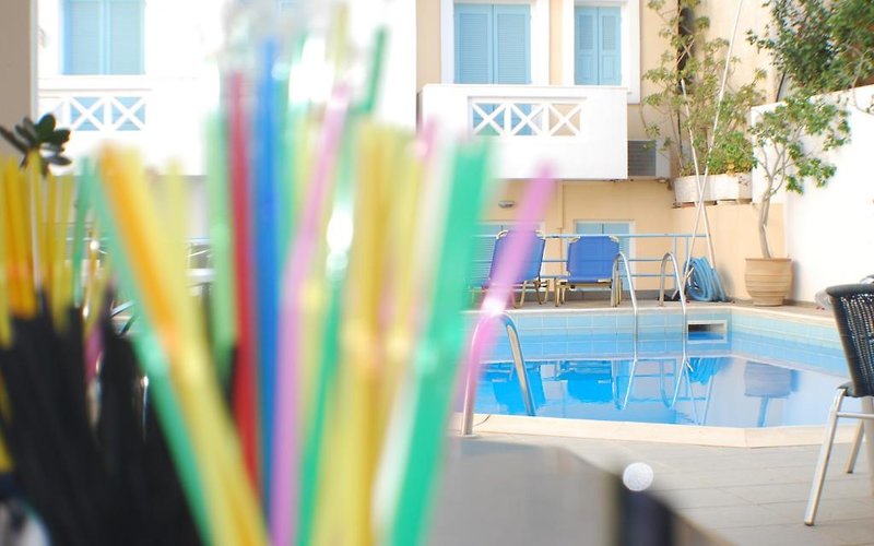 Renia Hotel 4