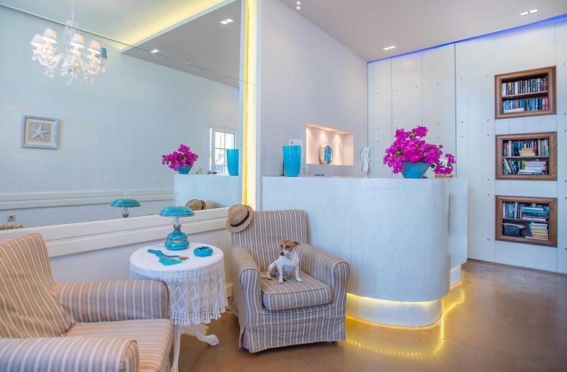 Oasis Beach Hotel & Spa 3