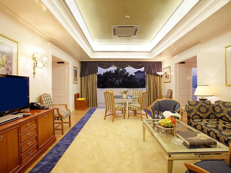 Theoxenia Palace Hotel 24