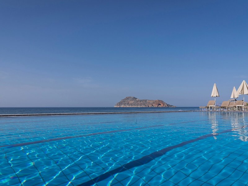 Blue Dome Sea View Hotel 16