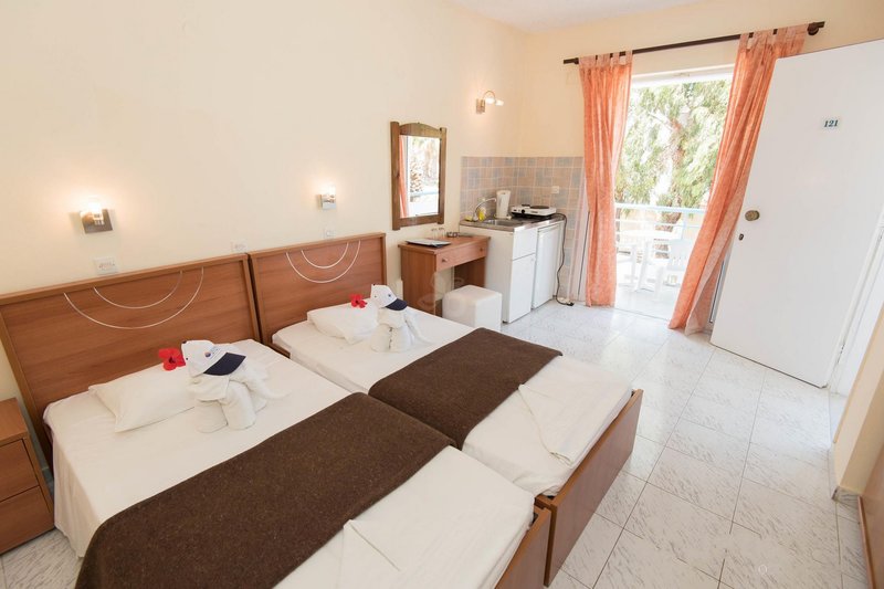 Leonidas Hotel & Studios 9