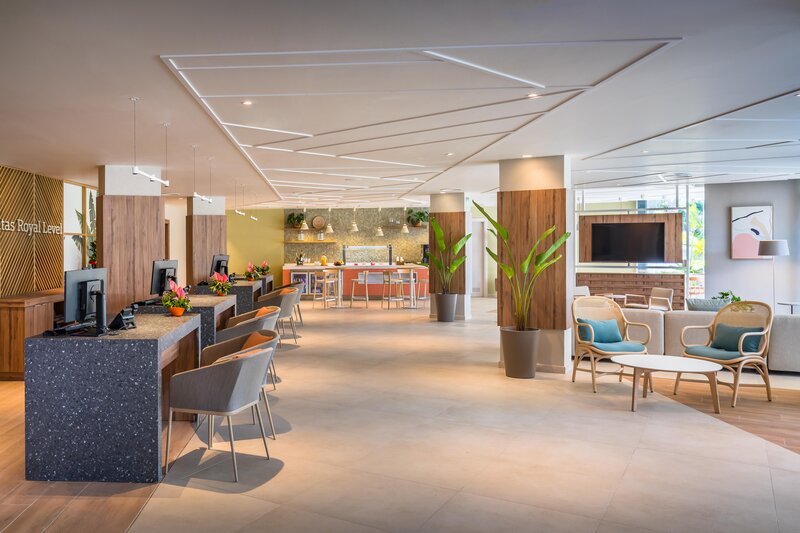 Barceló Margaritas Royal Level 15