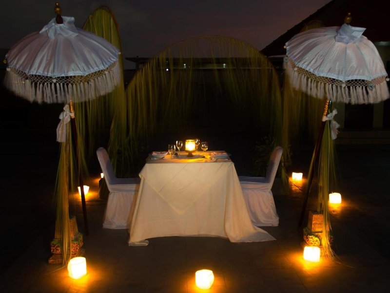 Champlung Mas Hotel 2