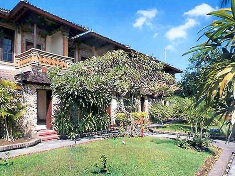 Champlung Mas Hotel 3