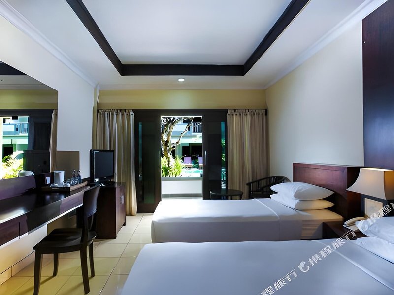 Champlung Mas Hotel 13