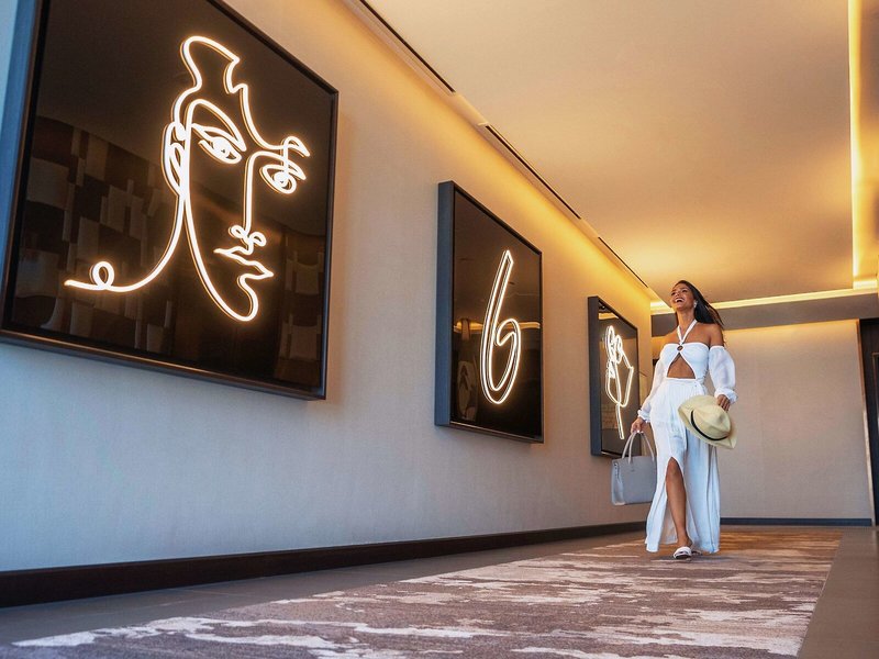 Hyatt Centric Jumeirah Dubai 9