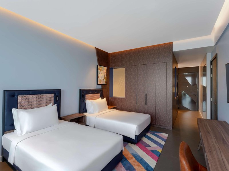 Hyatt Centric Jumeirah Dubai 46