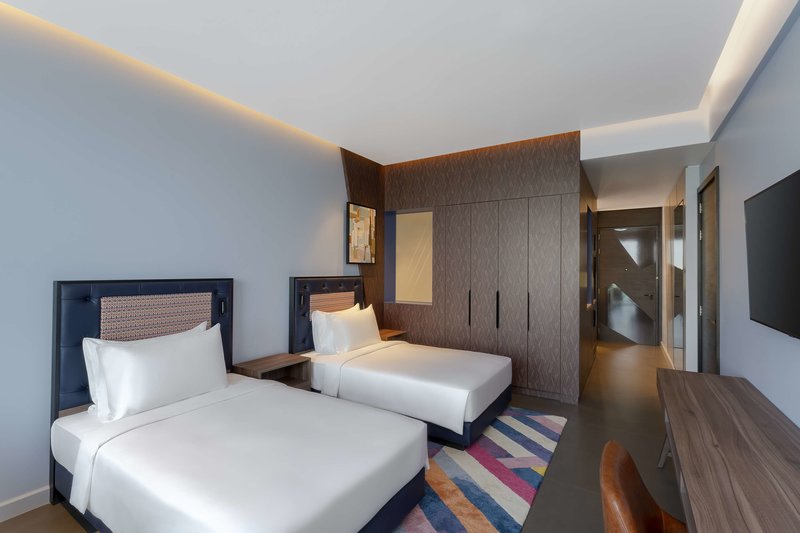 Hyatt Centric Jumeirah Dubai 6