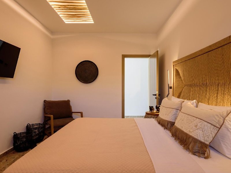 Vrachos Suites Mykonos 13