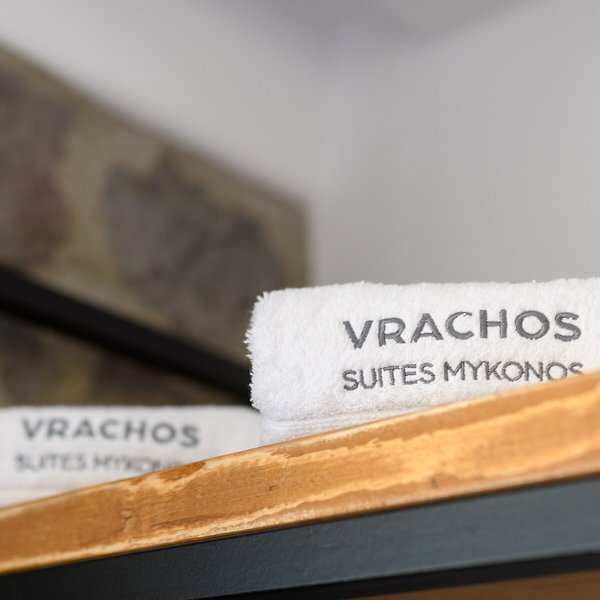 Vrachos Suites Mykonos 39