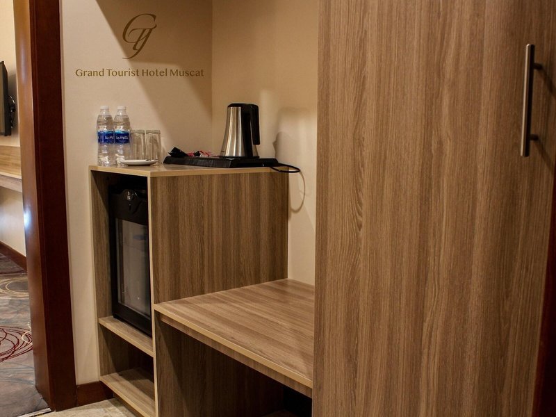 Grand Tourist Hotel 23