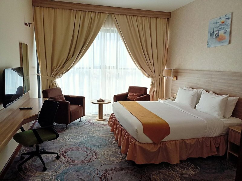 Grand Tourist Hotel 24