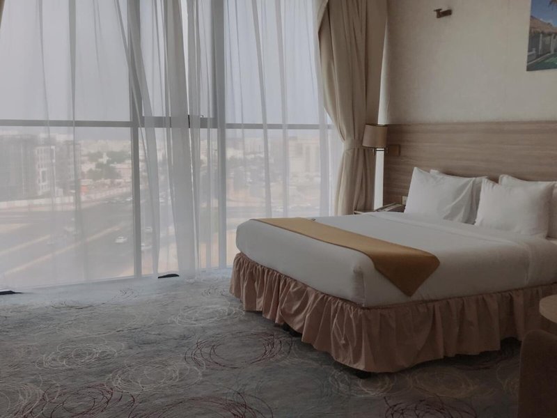 Grand Tourist Hotel 27