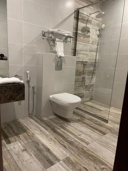 Grand Tourist Hotel 32