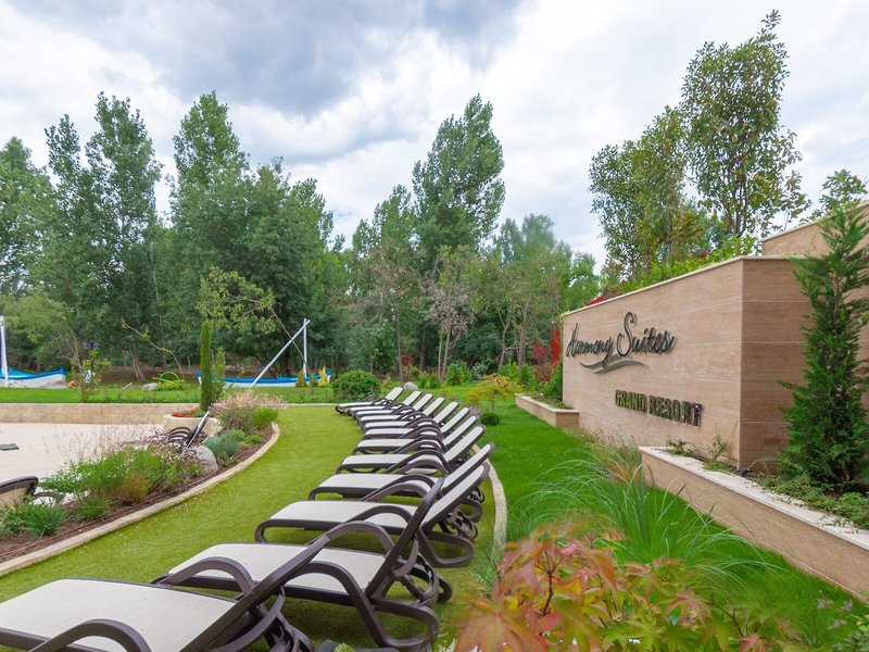Harmony Suites Grand Resort 3